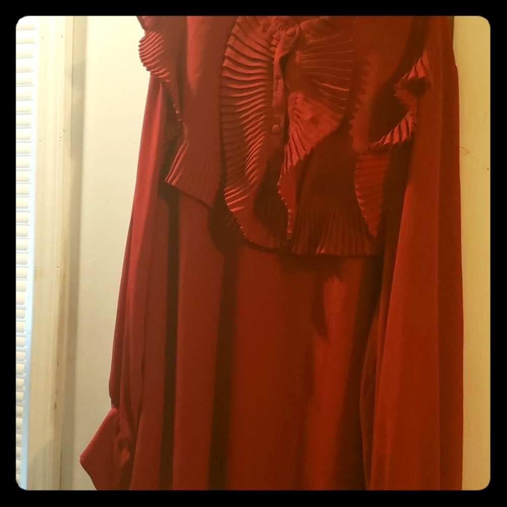 An Eloquii beautiful red blouse